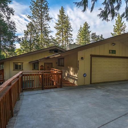 Sierra Springs Villa Oakhurst Exterior photo