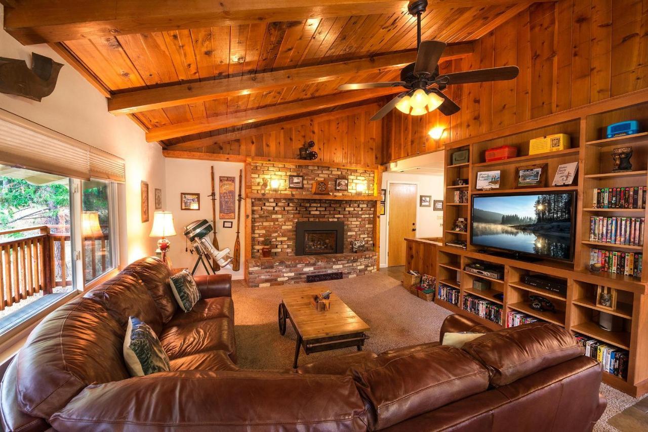 Sierra Springs Villa Oakhurst Exterior photo
