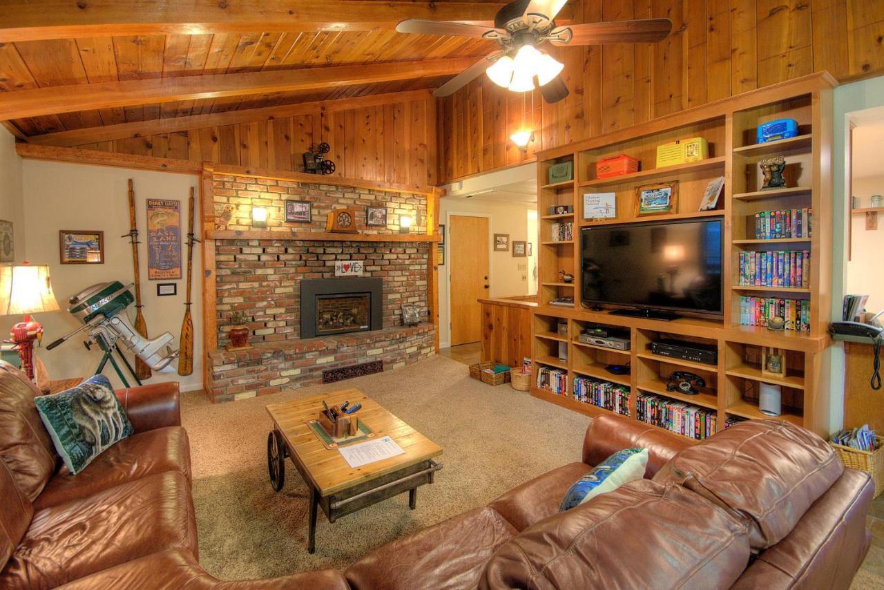 Sierra Springs Villa Oakhurst Exterior photo