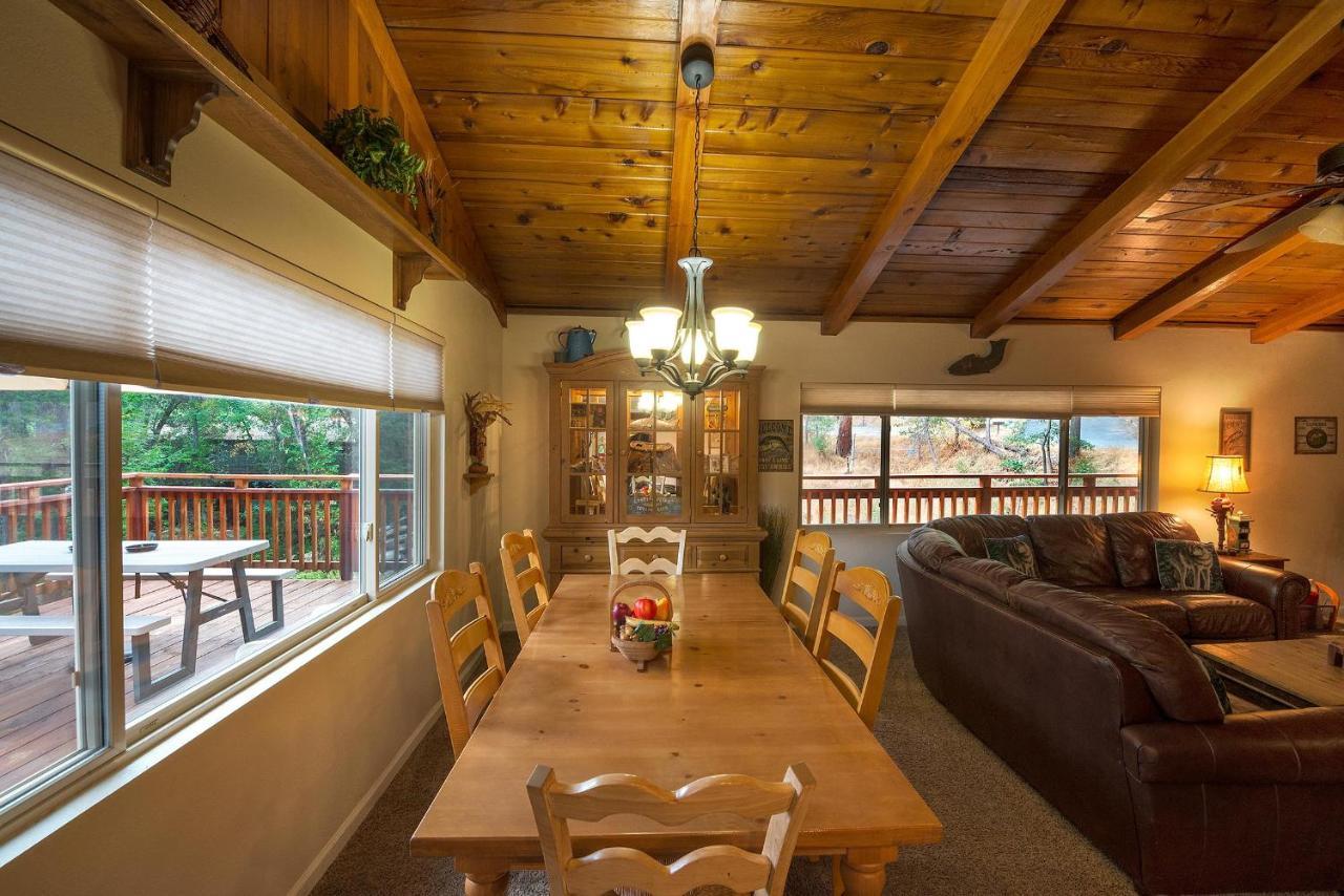 Sierra Springs Villa Oakhurst Exterior photo