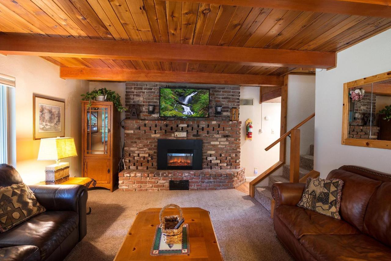 Sierra Springs Villa Oakhurst Exterior photo